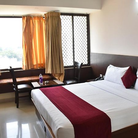 Hotel Pc Residency Майсуру Екстер'єр фото